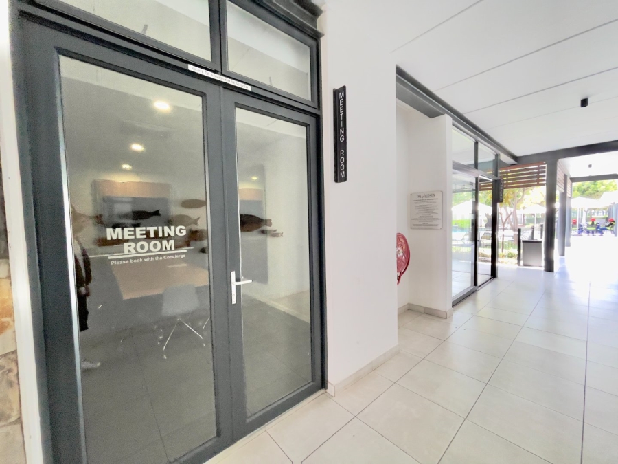 1 Bedroom Property for Sale in Crowthorne AH Gauteng