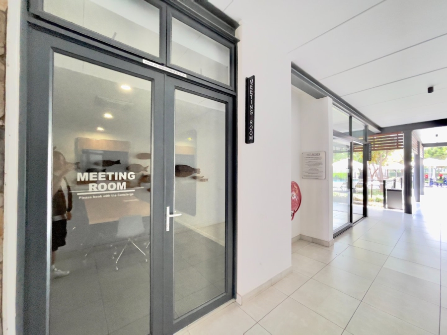 1 Bedroom Property for Sale in Crowthorne AH Gauteng