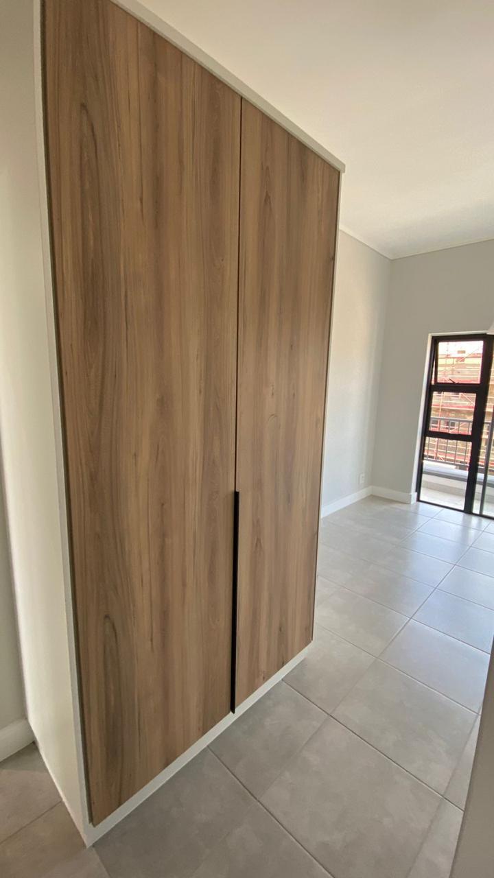 To Let 2 Bedroom Property for Rent in Waterfall Gauteng