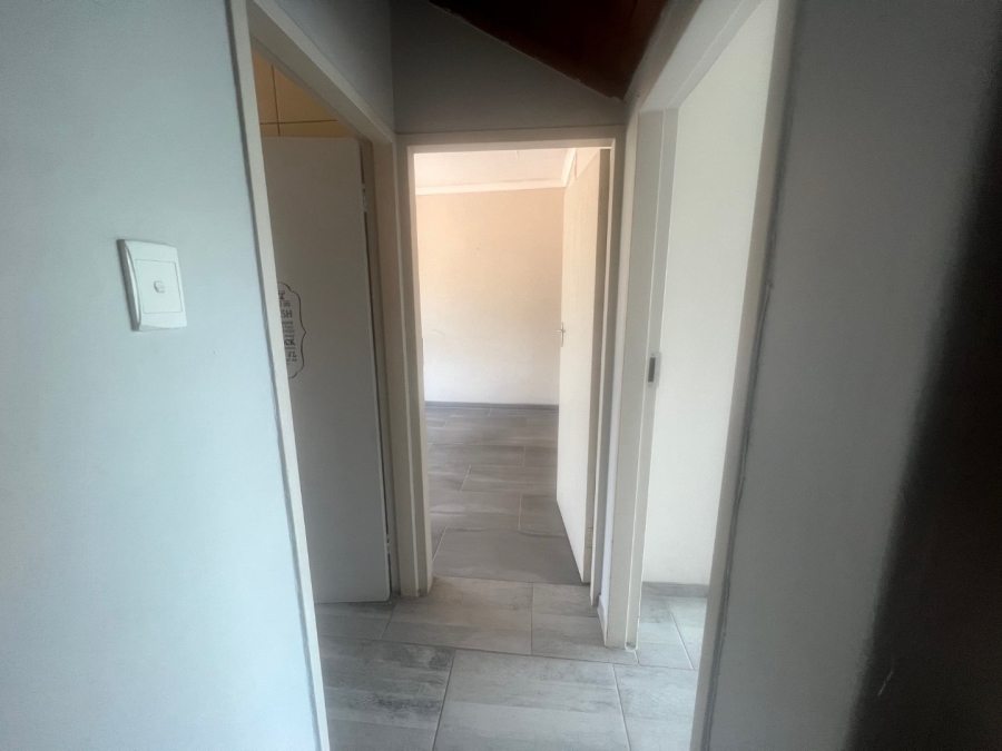 2 Bedroom Property for Sale in Roseville Gauteng