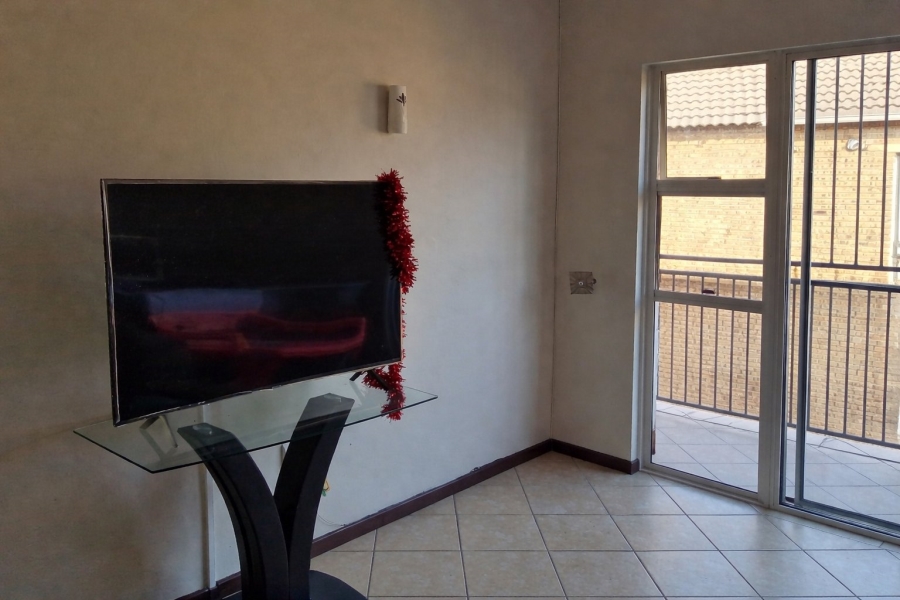 2 Bedroom Property for Sale in Honeypark Gauteng