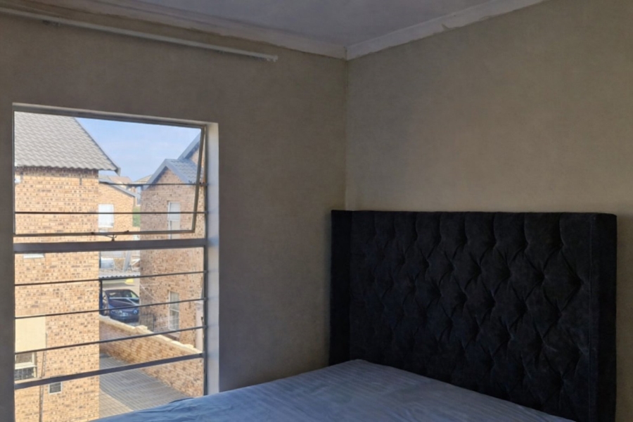 2 Bedroom Property for Sale in Honeypark Gauteng