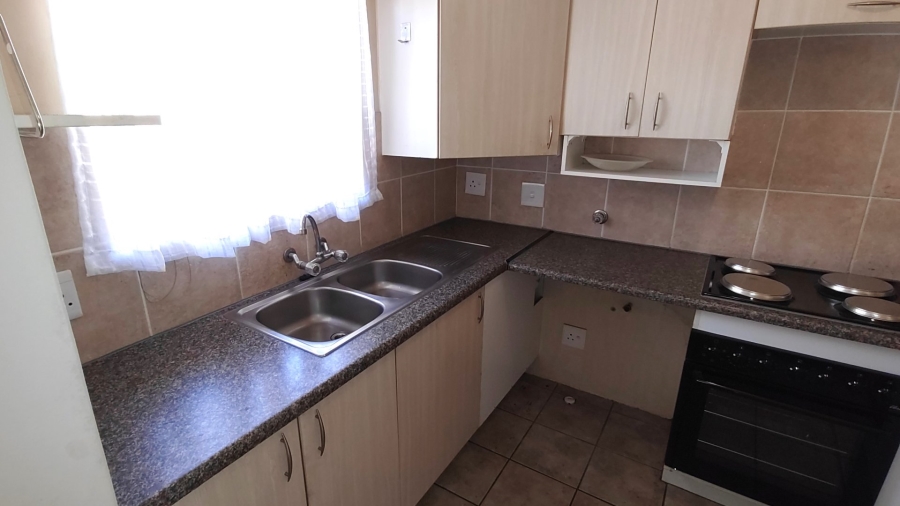 2 Bedroom Property for Sale in Sinoville Gauteng