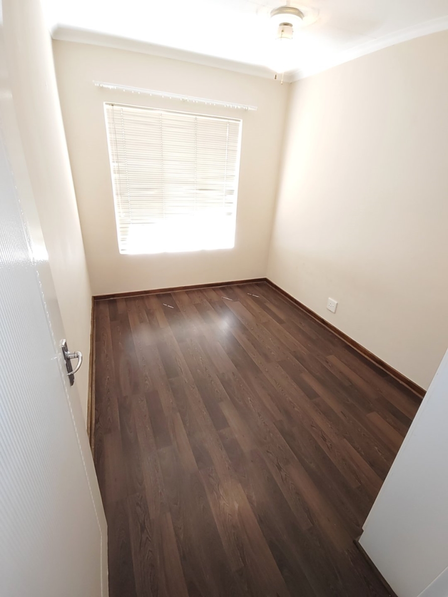 2 Bedroom Property for Sale in Sinoville Gauteng