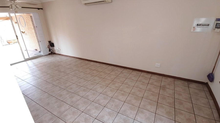 2 Bedroom Property for Sale in Sinoville Gauteng