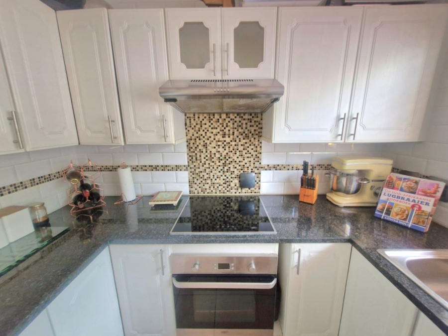 3 Bedroom Property for Sale in Magalieskruin Gauteng