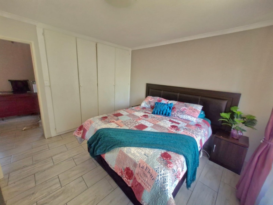 3 Bedroom Property for Sale in Magalieskruin Gauteng