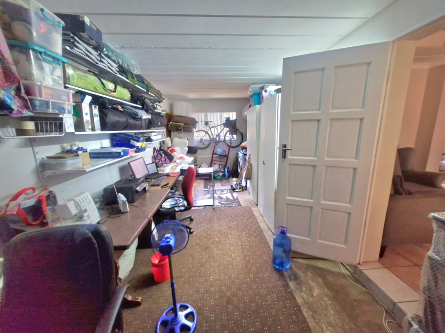 3 Bedroom Property for Sale in Magalieskruin Gauteng