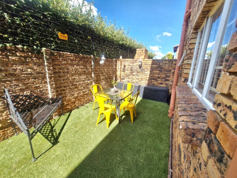 3 Bedroom Property for Sale in Magalieskruin Gauteng