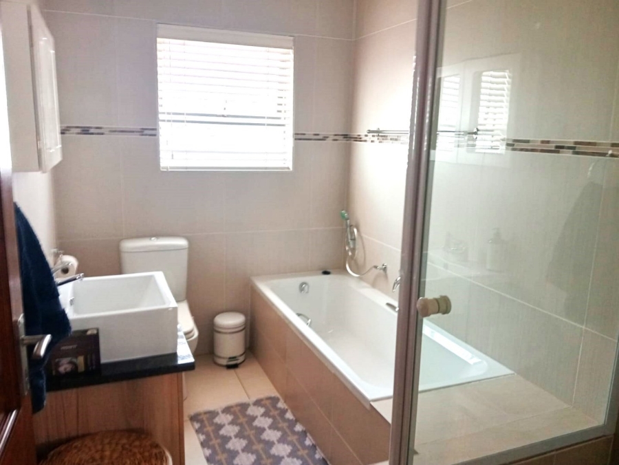 To Let 2 Bedroom Property for Rent in Meyersdal Nature Estate Gauteng