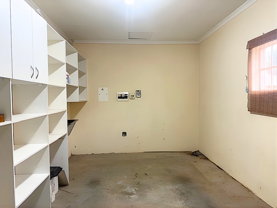 2 Bedroom Property for Sale in Wilgeheuwel Gauteng