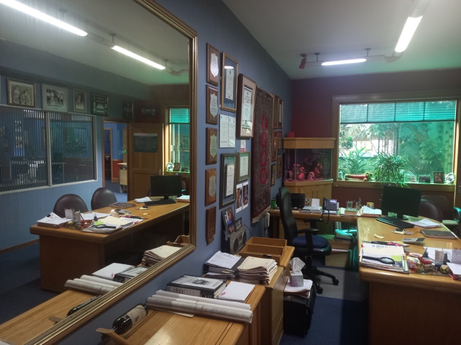  Bedroom Property for Sale in New Redruth Gauteng