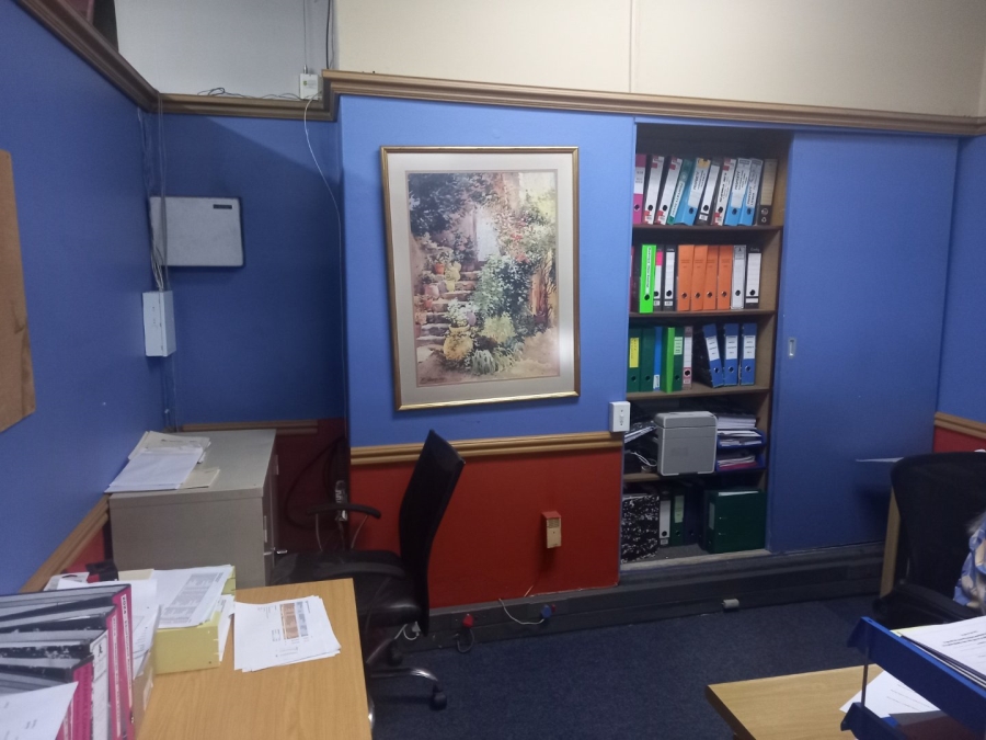  Bedroom Property for Sale in New Redruth Gauteng