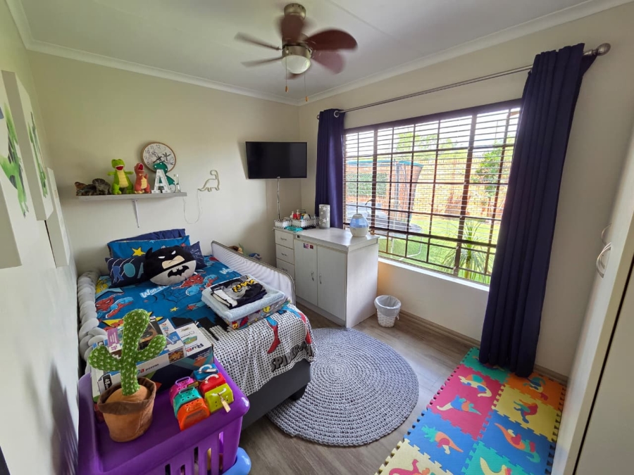 2 Bedroom Property for Sale in Montana Tuine Gauteng