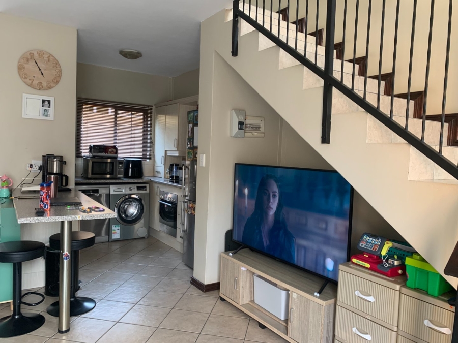 To Let 2 Bedroom Property for Rent in Carlswald Gauteng