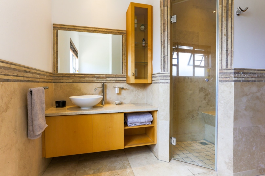 4 Bedroom Property for Sale in Hurlingham Gauteng