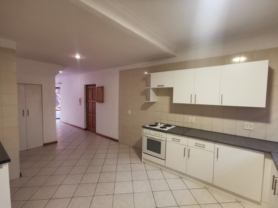 2 Bedroom Property for Sale in Buurendal Gauteng