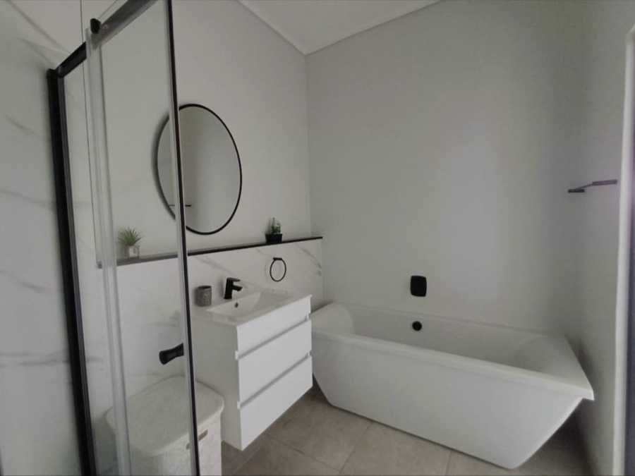 To Let 2 Bedroom Property for Rent in Waterfall Gauteng