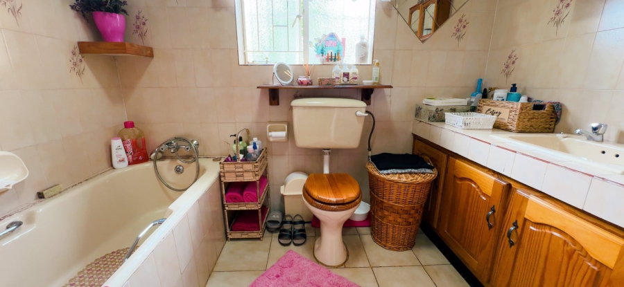 4 Bedroom Property for Sale in Arcon Park Gauteng