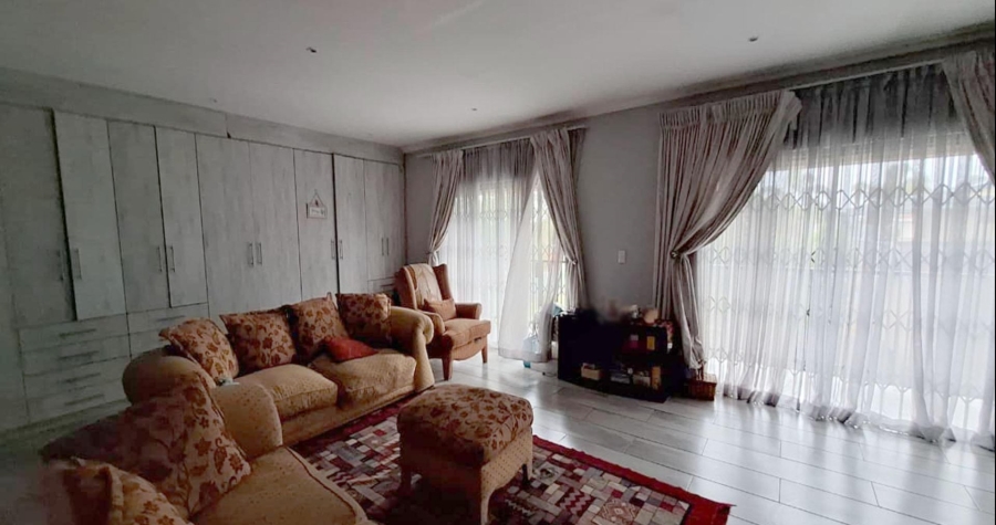 4 Bedroom Property for Sale in Glen Marais Gauteng