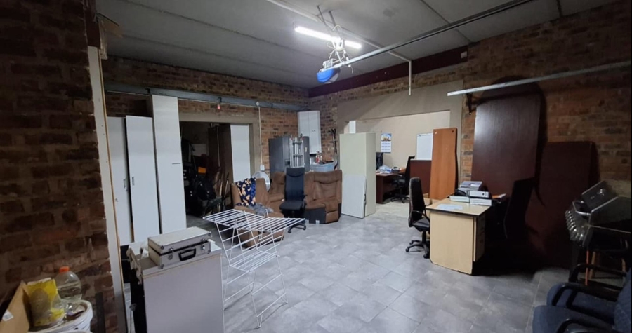 4 Bedroom Property for Sale in Glen Marais Gauteng