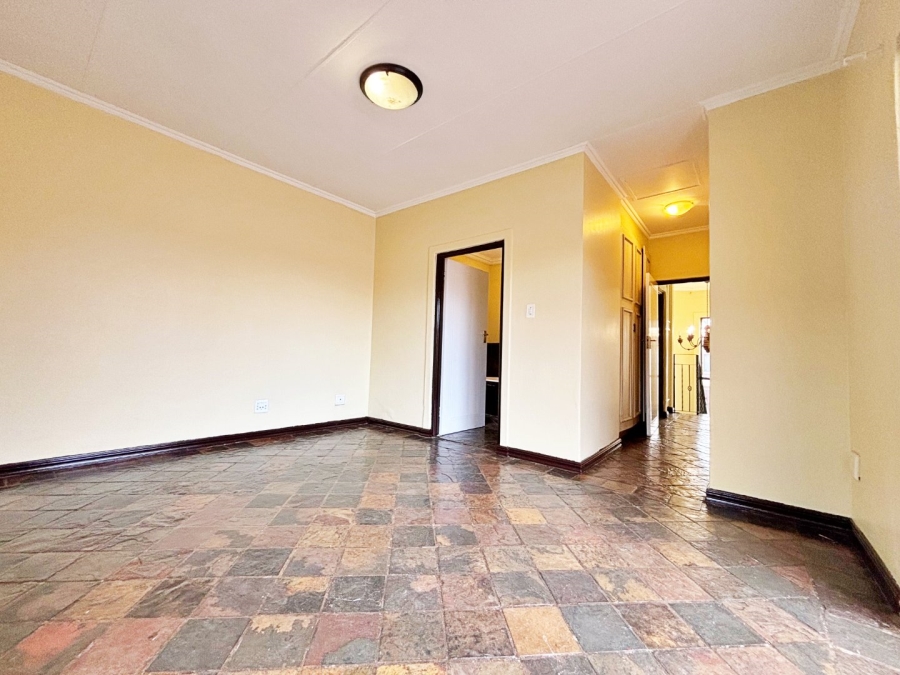 5 Bedroom Property for Sale in Amberfield Crest Estate Gauteng