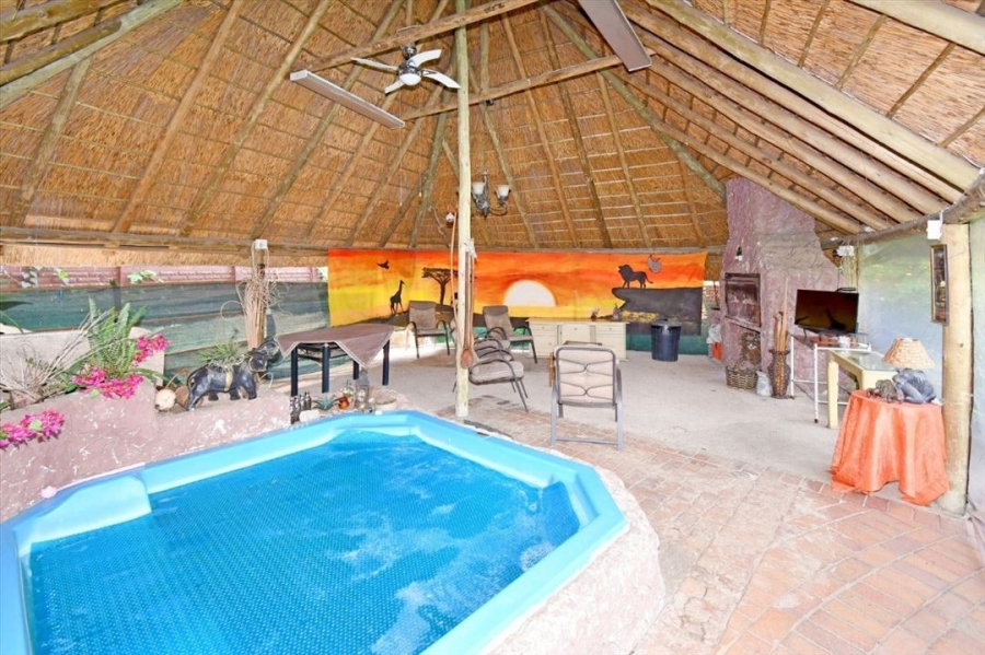 6 Bedroom Property for Sale in Morehill Gauteng