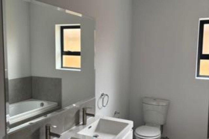 2 Bedroom Property for Sale in Windmill Park Gauteng