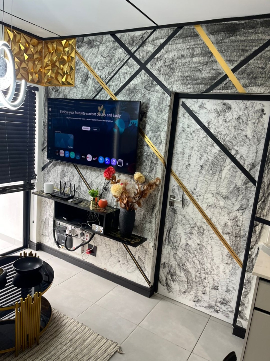 To Let 1 Bedroom Property for Rent in Waterfall View Gauteng