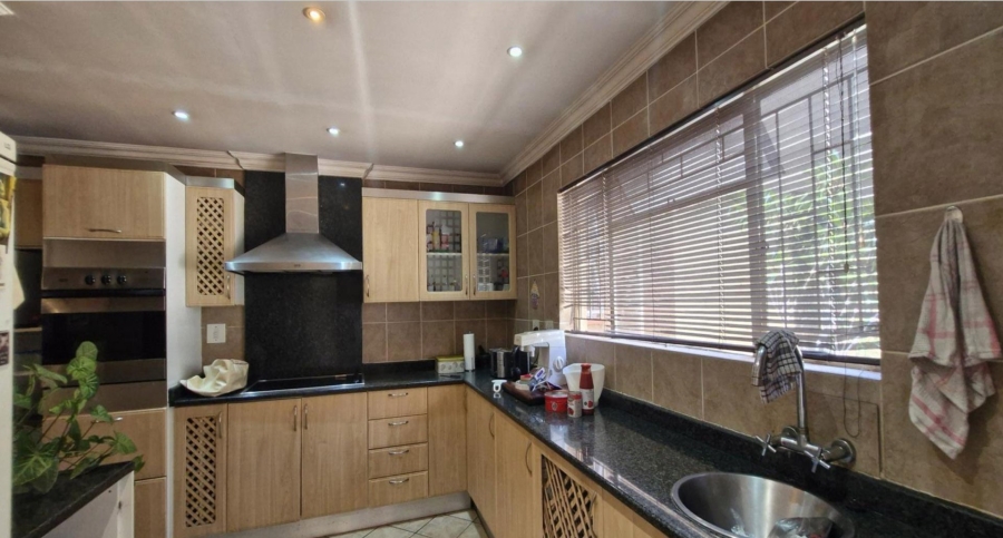 3 Bedroom Property for Sale in Northwold Gauteng