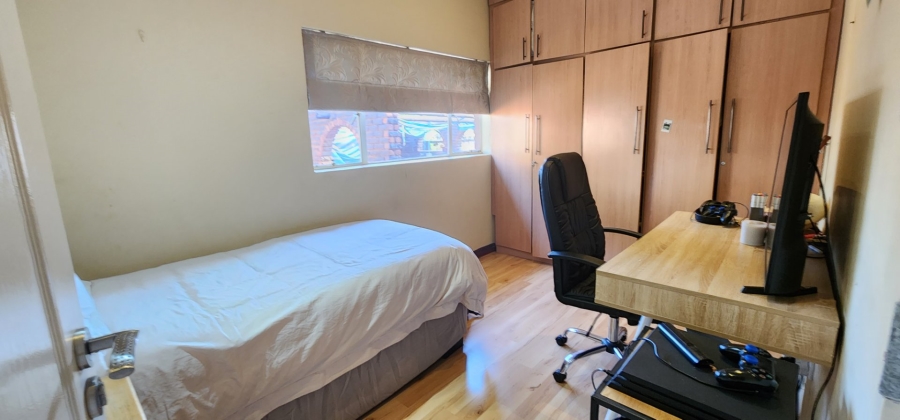 To Let 5 Bedroom Property for Rent in Erasmia Gauteng