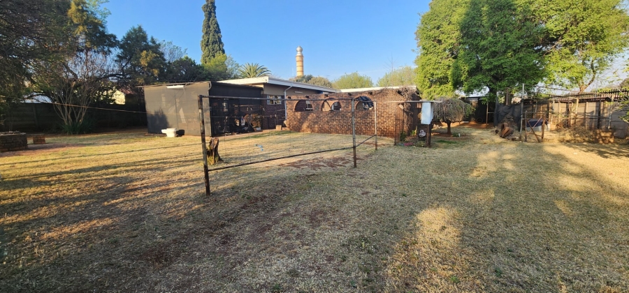 To Let 5 Bedroom Property for Rent in Erasmia Gauteng