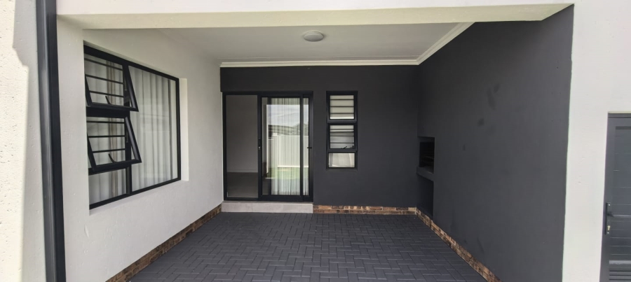 3 Bedroom Property for Sale in Glen Austin Gauteng