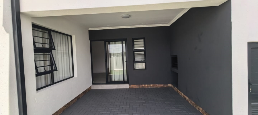 3 Bedroom Property for Sale in Glen Austin Gauteng