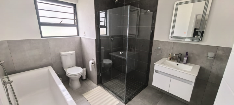 3 Bedroom Property for Sale in Glen Austin Gauteng