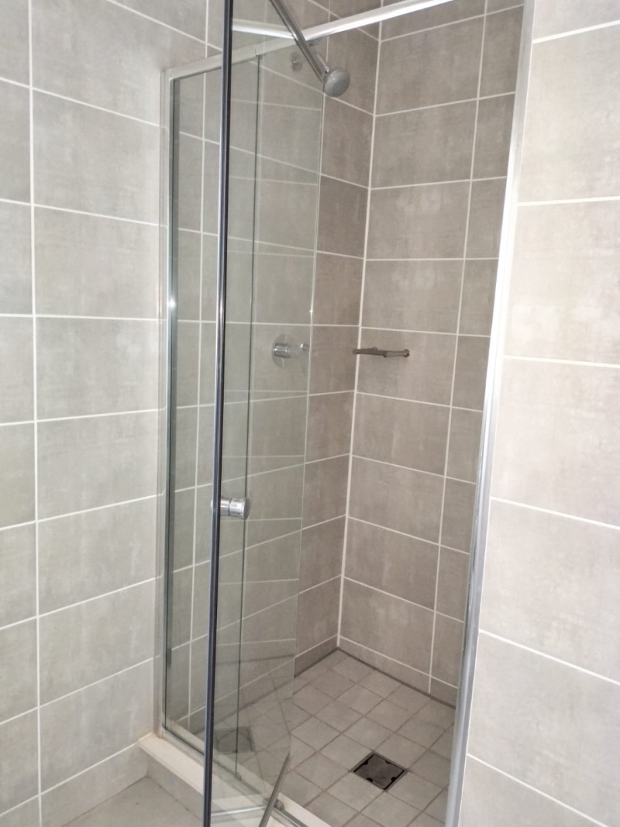 1 Bedroom Property for Sale in Willow Park Manor Gauteng