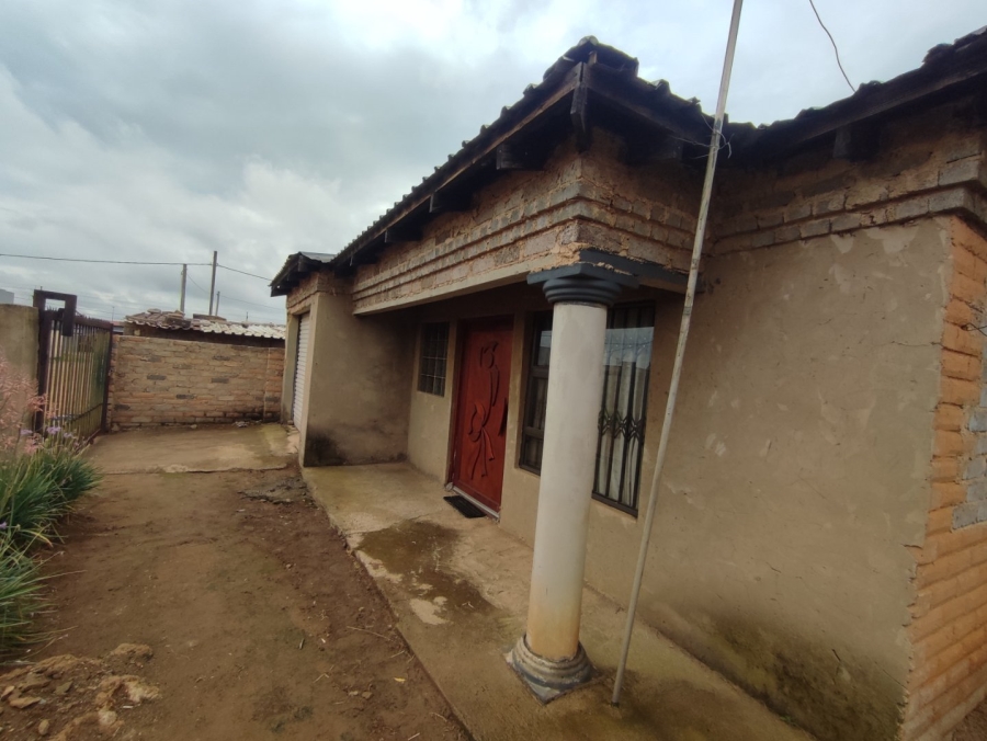 2 Bedroom Property for Sale in Etwatwa Gauteng