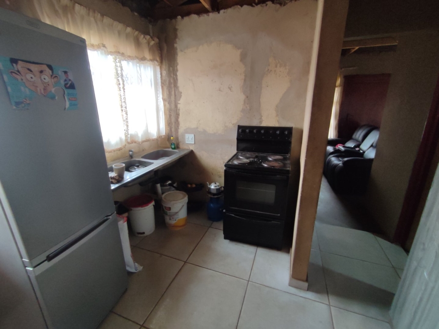 2 Bedroom Property for Sale in Etwatwa Gauteng