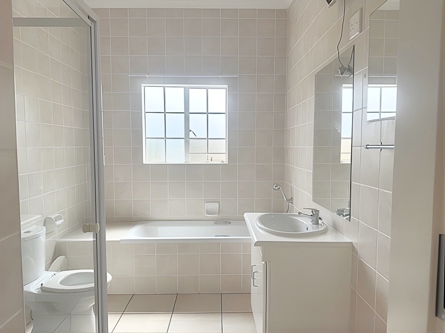 2 Bedroom Property for Sale in Wilgeheuwel Gauteng