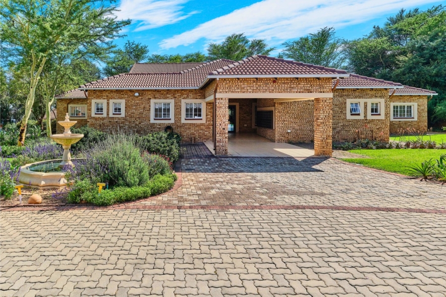 2 Bedroom Property for Sale in Wilgeheuwel Gauteng