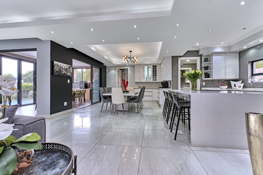 5 Bedroom Property for Sale in Bedfordview Gauteng