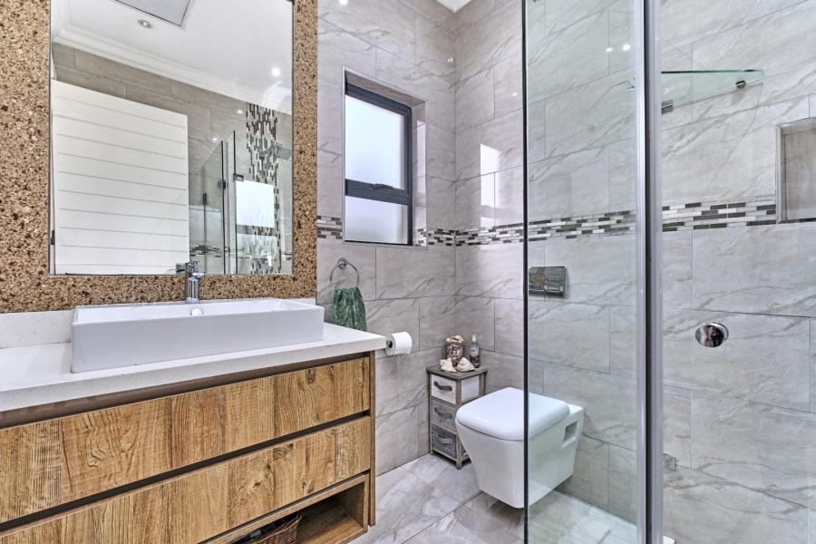 5 Bedroom Property for Sale in Bedfordview Gauteng