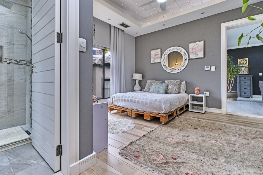 5 Bedroom Property for Sale in Bedfordview Gauteng