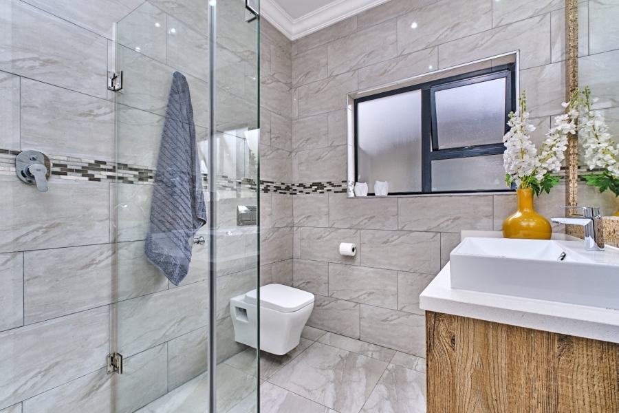 5 Bedroom Property for Sale in Bedfordview Gauteng