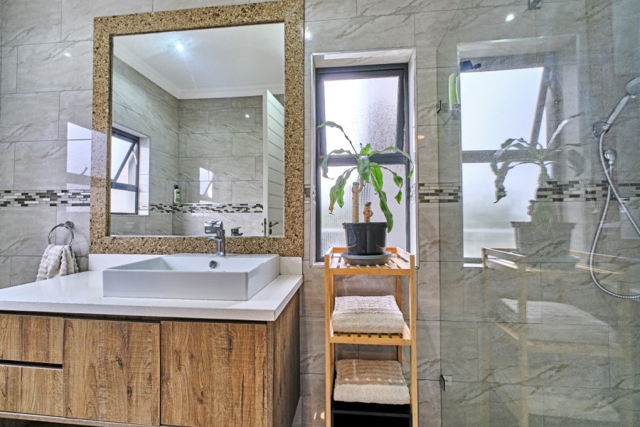 5 Bedroom Property for Sale in Bedfordview Gauteng