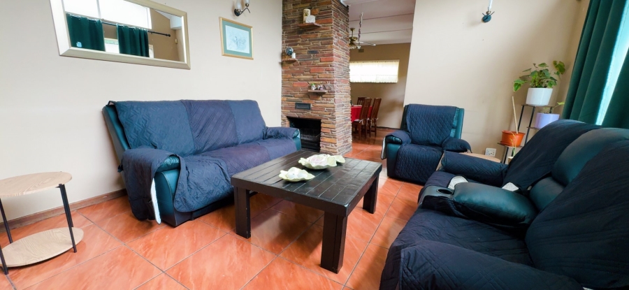 3 Bedroom Property for Sale in Three Rivers Gauteng