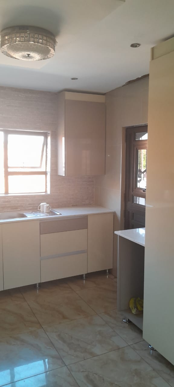 5 Bedroom Property for Sale in Pretoria North Gauteng