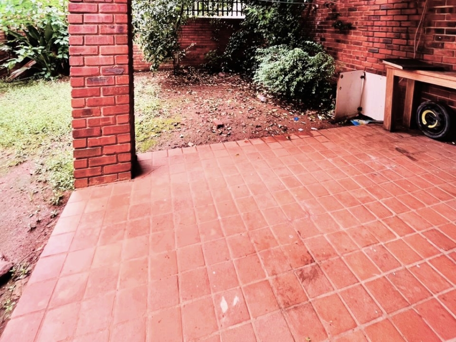 To Let 2 Bedroom Property for Rent in Windsor East Gauteng