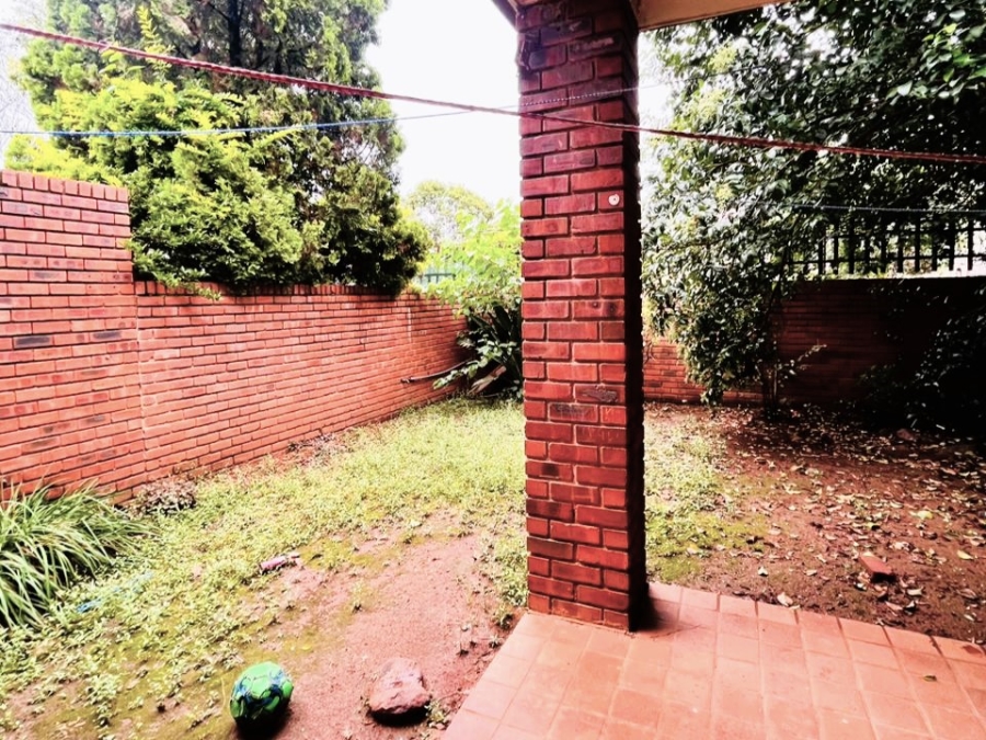 To Let 2 Bedroom Property for Rent in Windsor East Gauteng