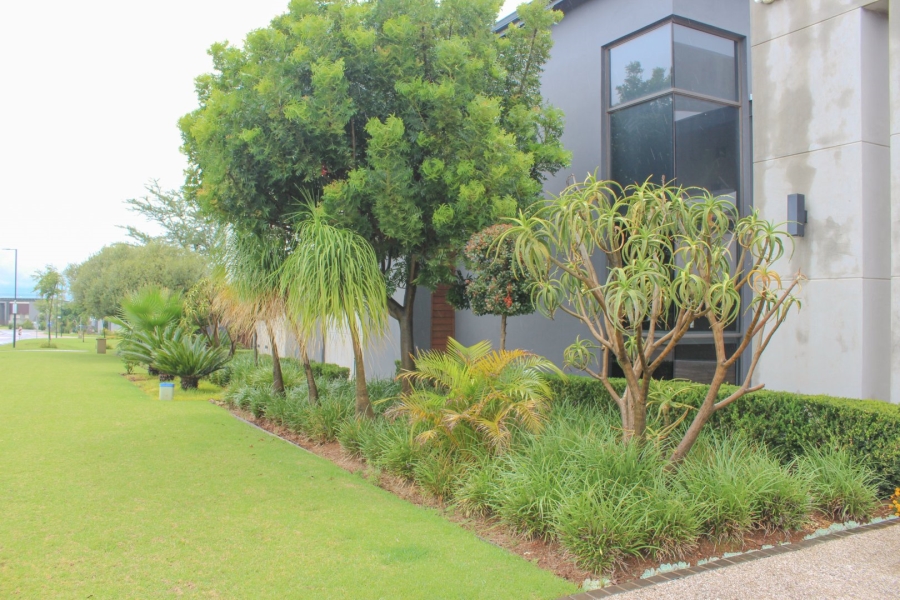 5 Bedroom Property for Sale in Midstream Ridge Gauteng